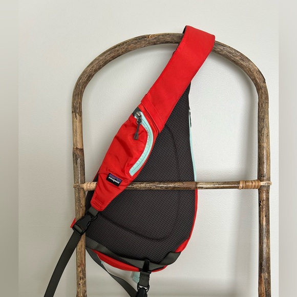 PATAGONIA Atom Sling Backpack - Picture 4 of 8